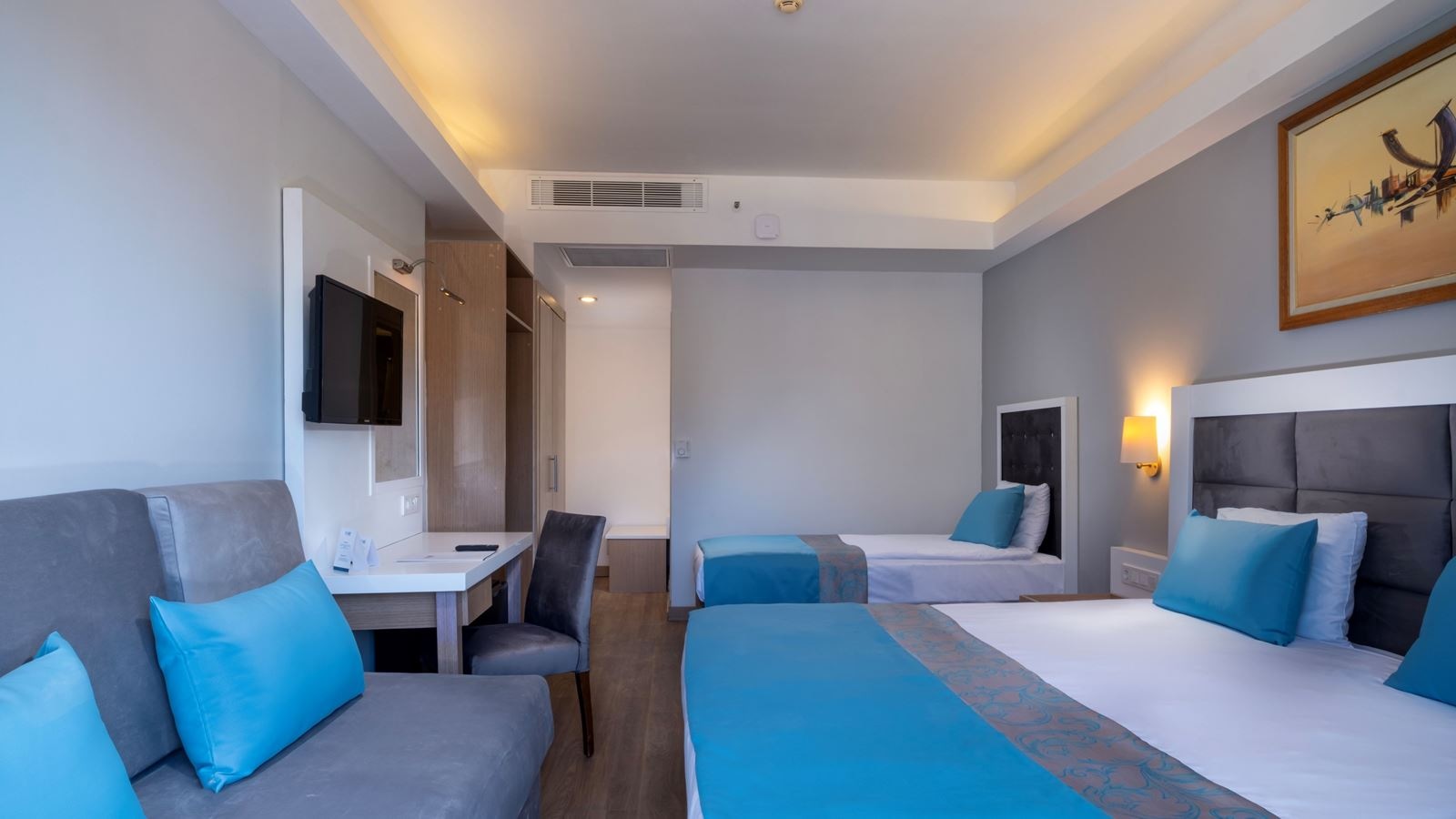 rooms-family-room