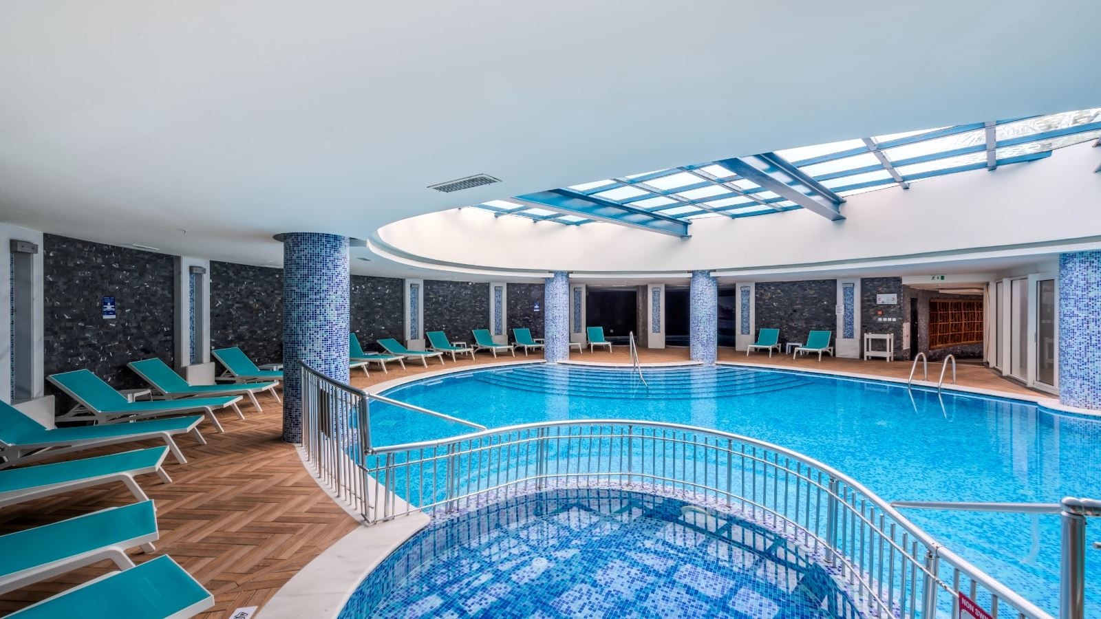 pools-indoor-pool