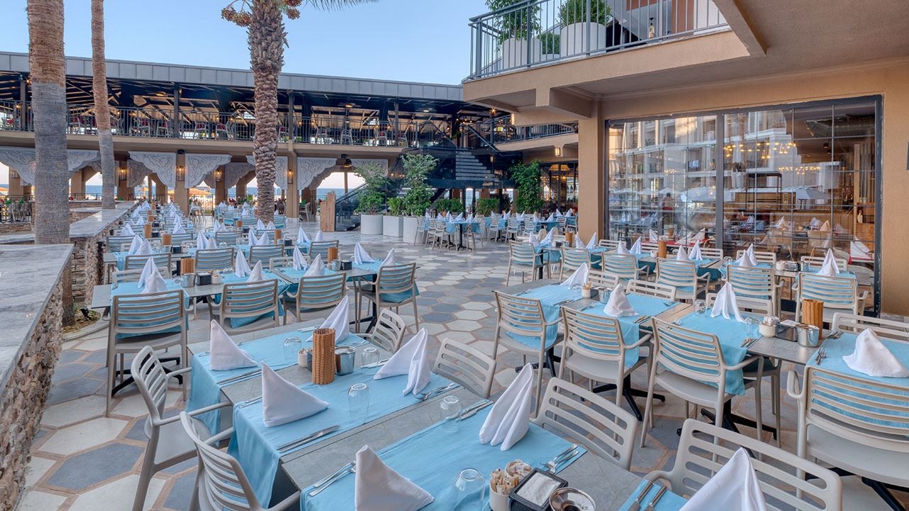 restaurants-seven-seas-main-restaurant