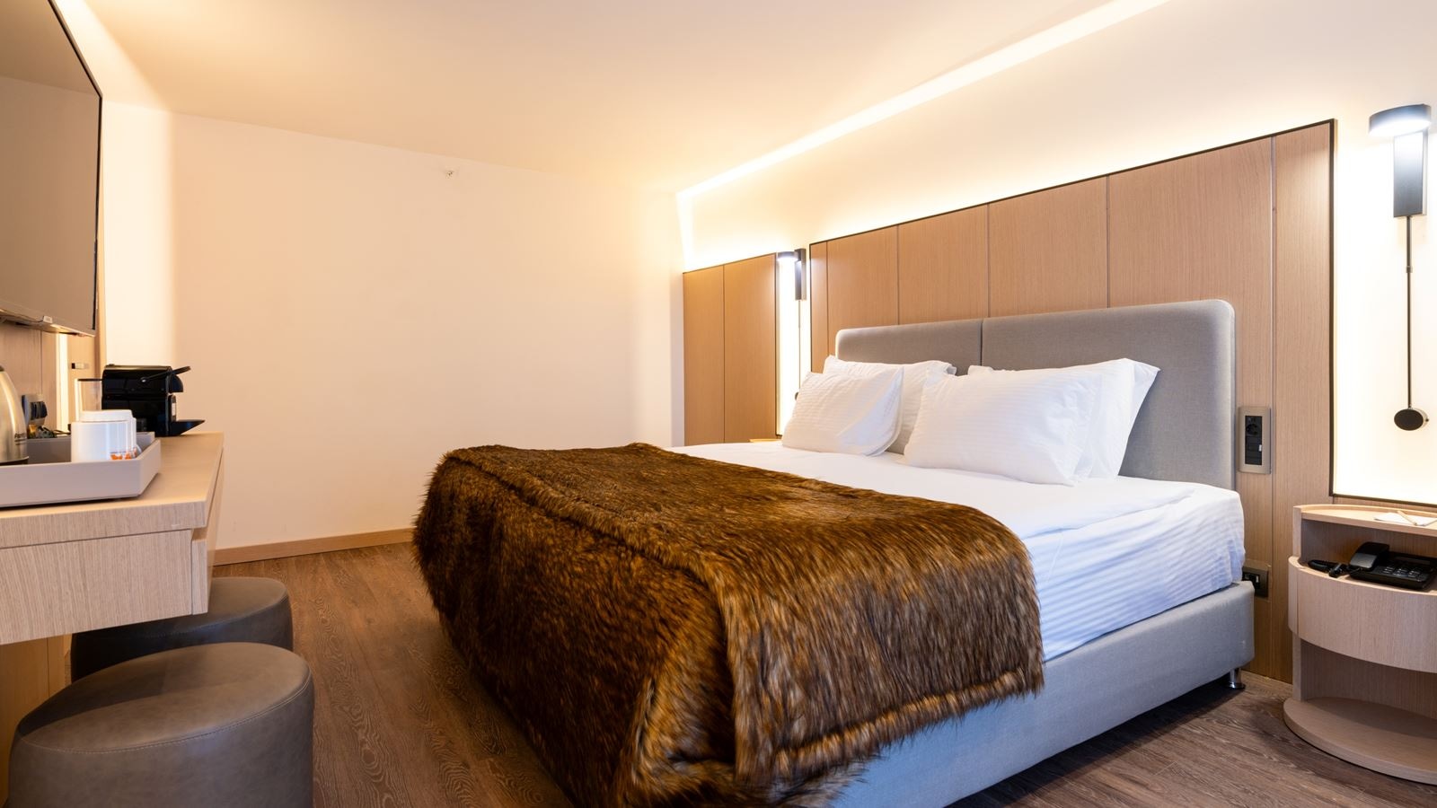 rooms-king-suite