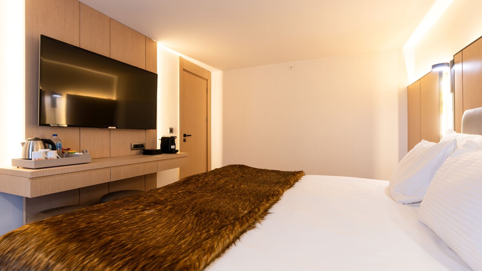 rooms-king-suite
