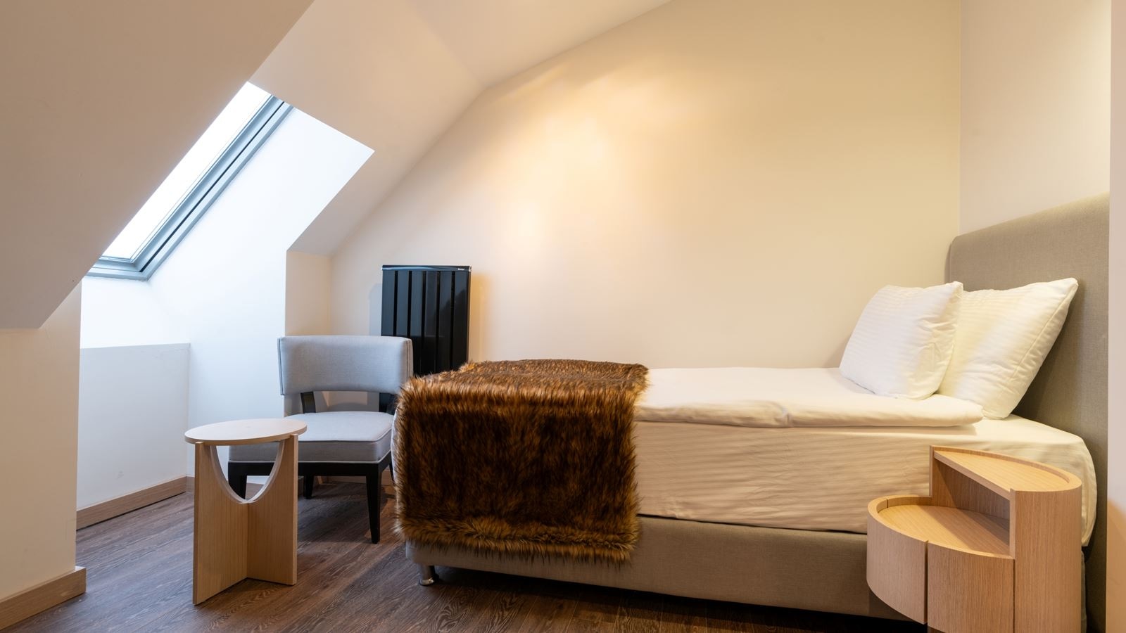 rooms-king-suite