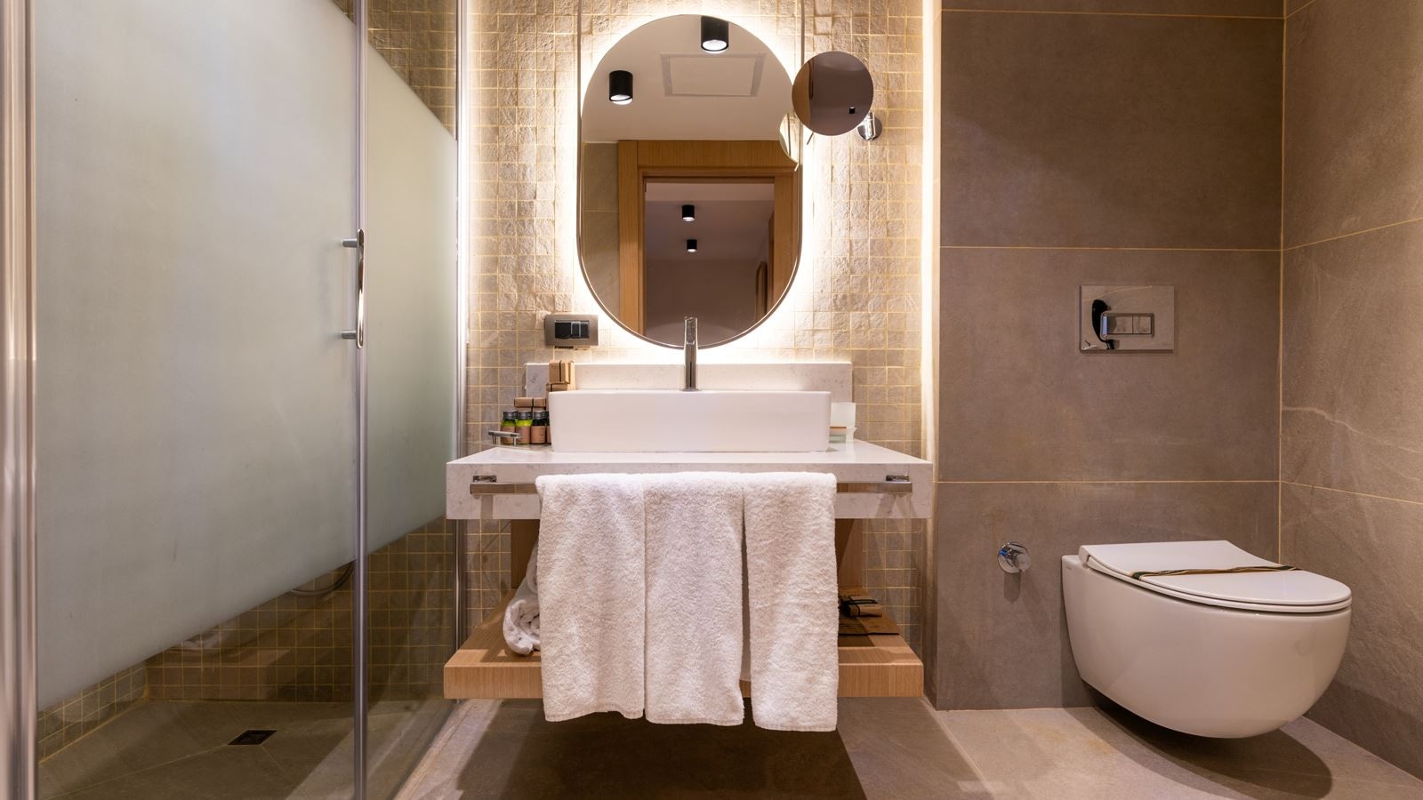 rooms-king-suite
