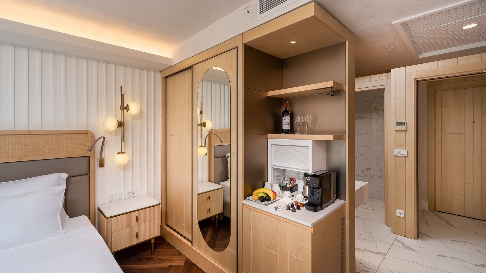 rooms-deluxe-garden-room-swimup