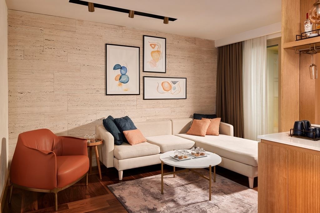 rooms-designer-junior-suite