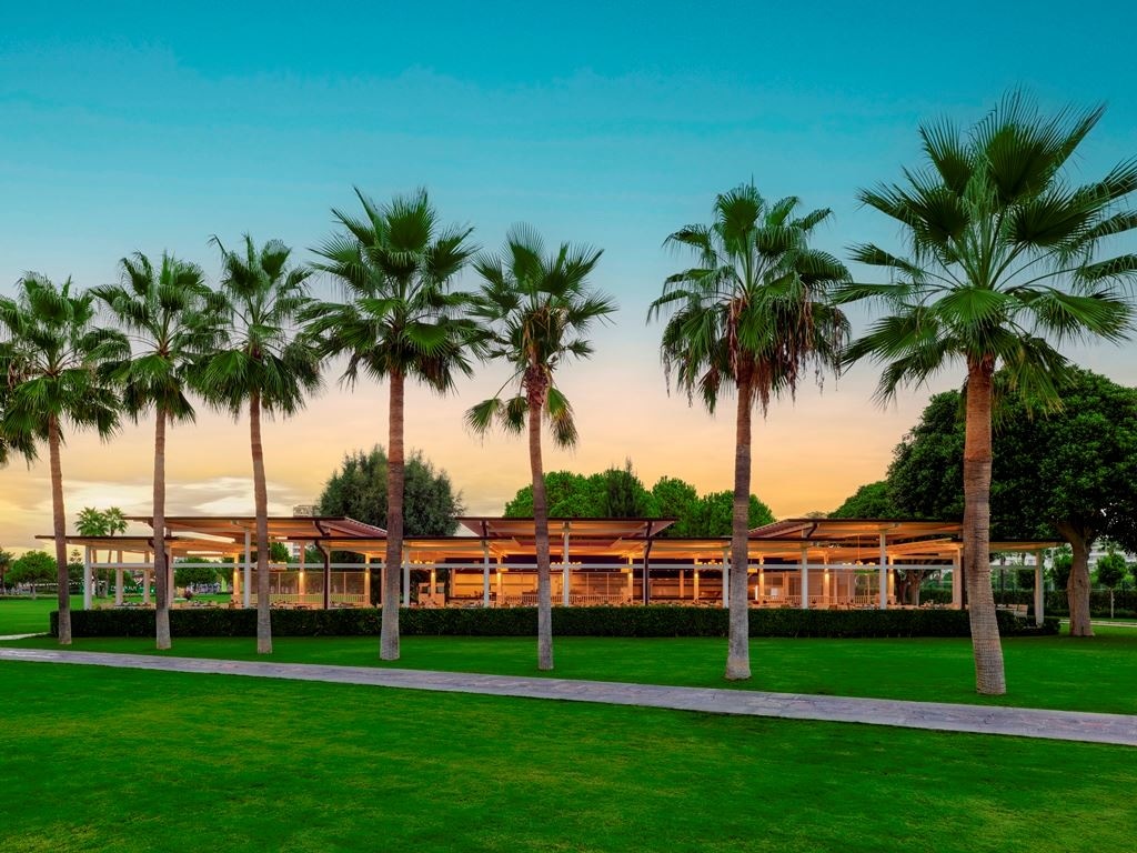 restaurants-sandal-restaurant