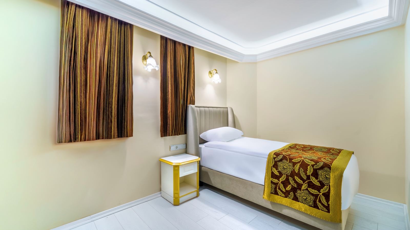 rooms-park-family-room