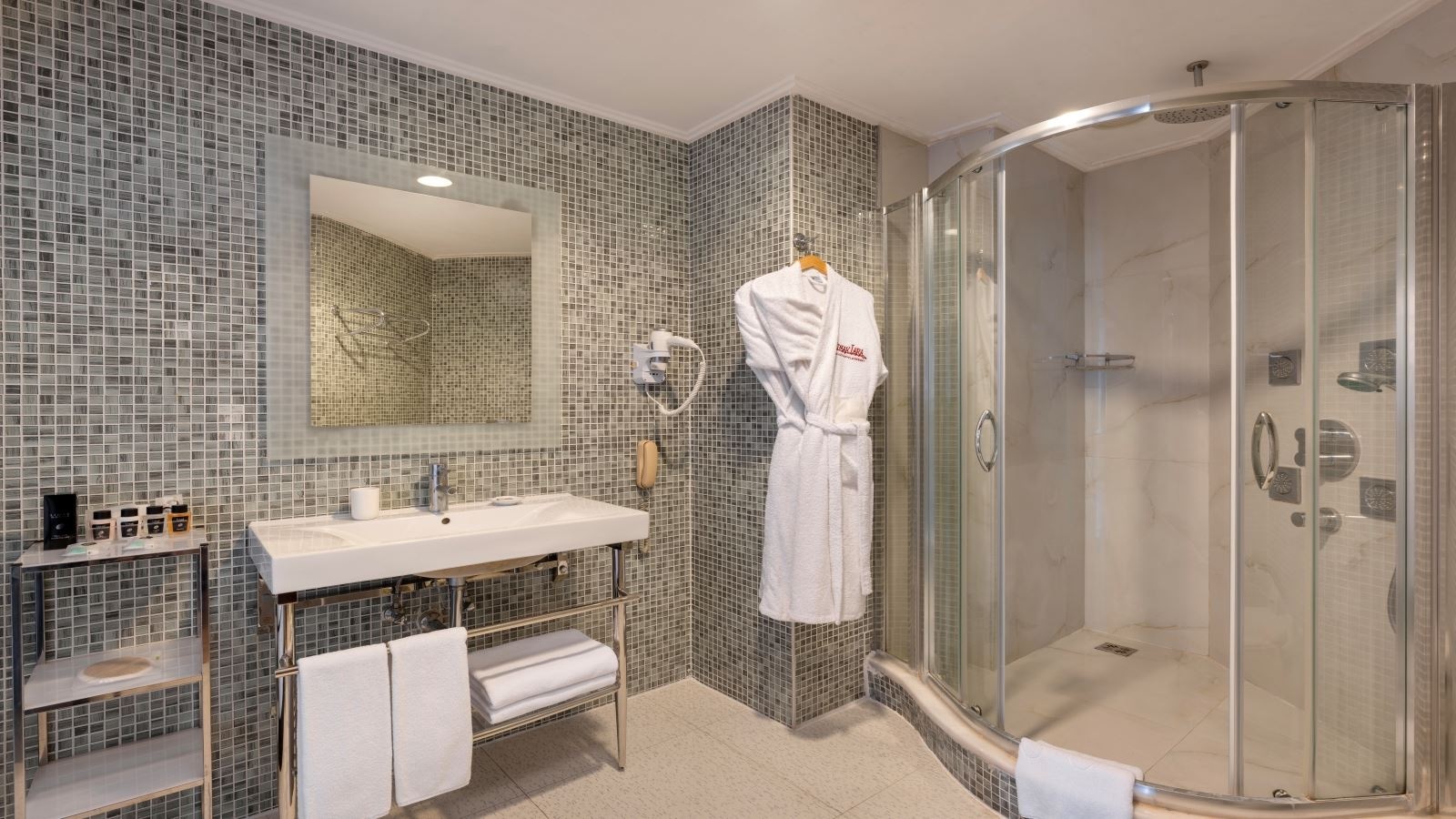 rooms-jakuzzi-suite