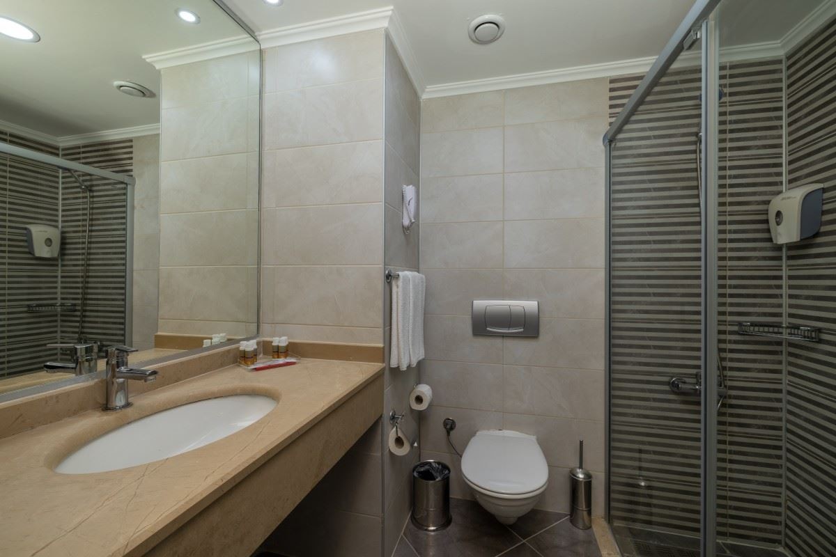 rooms-standard-room-land-view