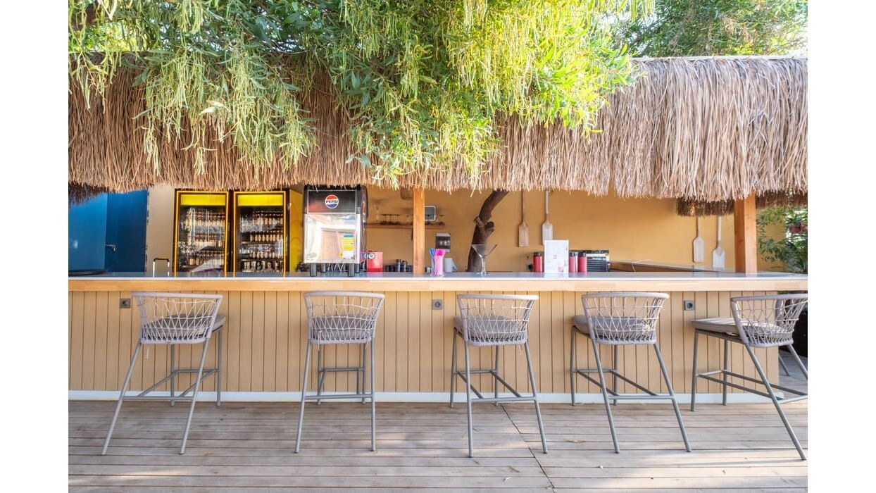 bars-beach-bar