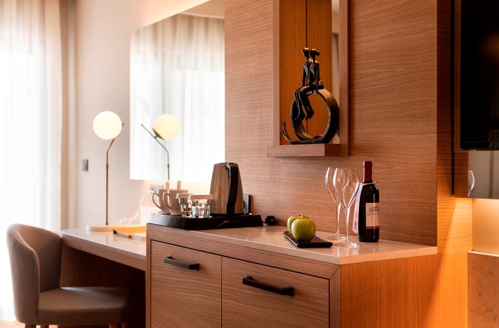 rooms-family-room