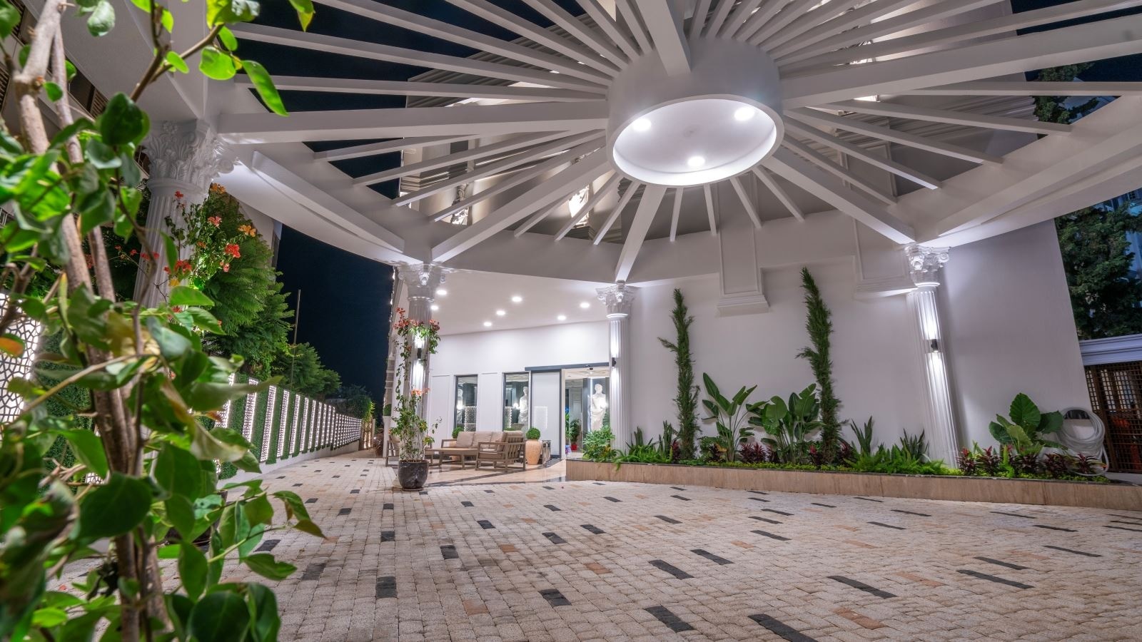 general-main-building