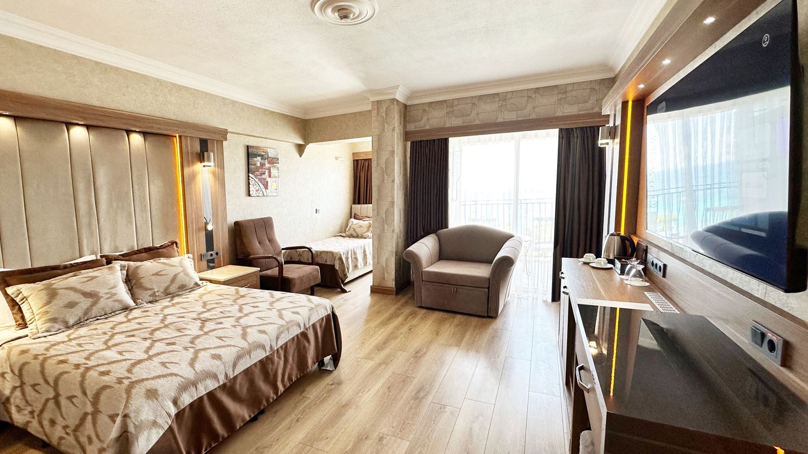 rooms-marin-premier-room