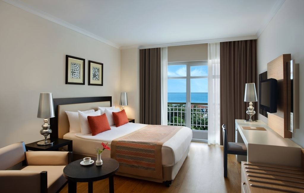 rooms-comfort-family-room