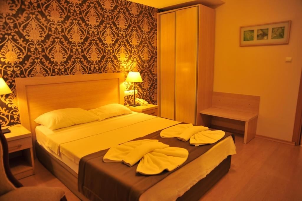 rooms-standard-room