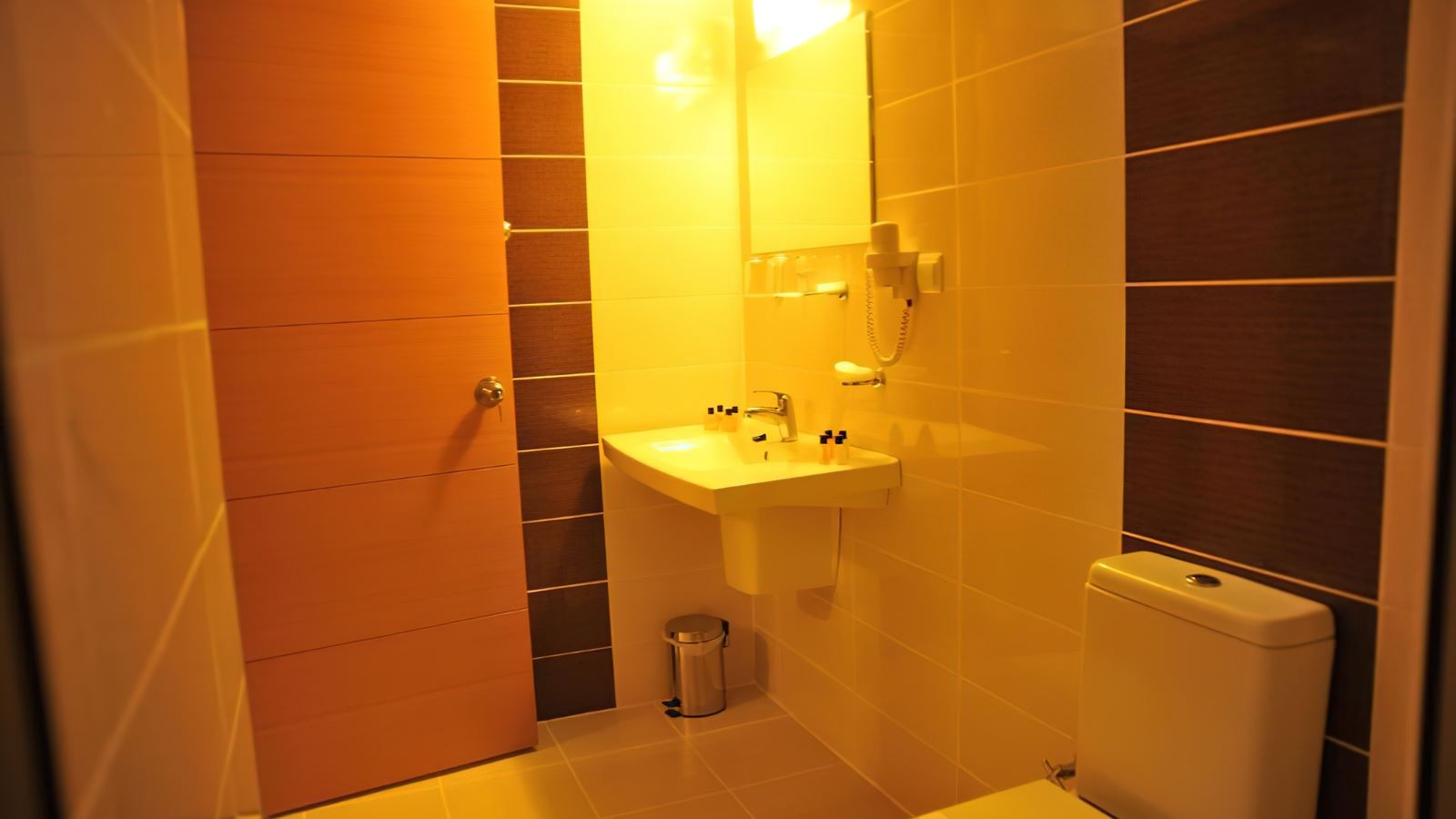 rooms-standard-room