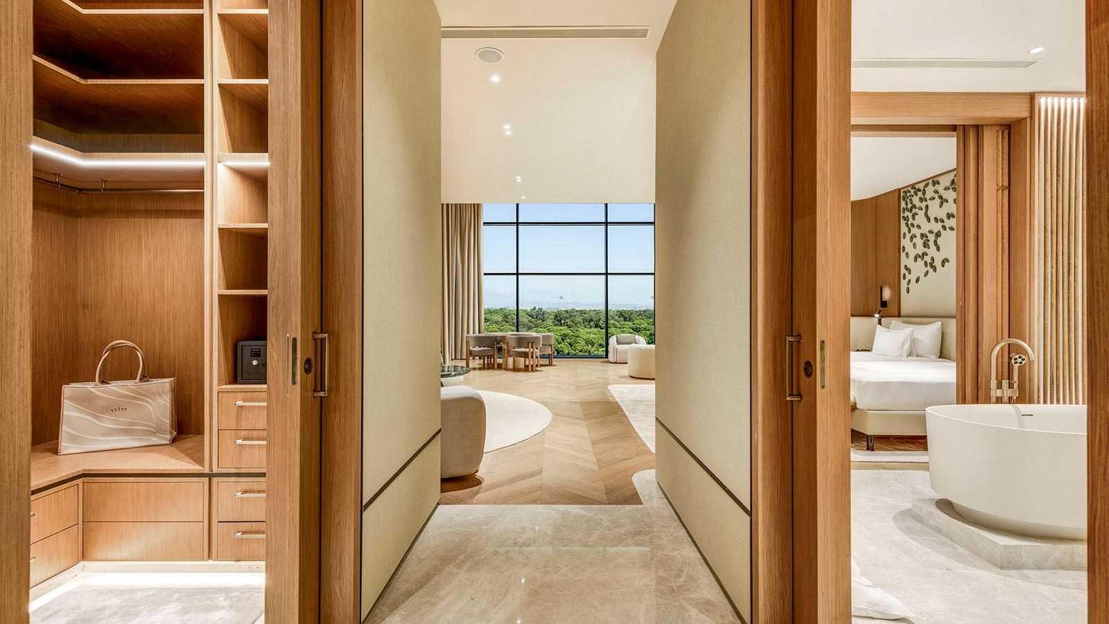 rooms-crown-signature-suite