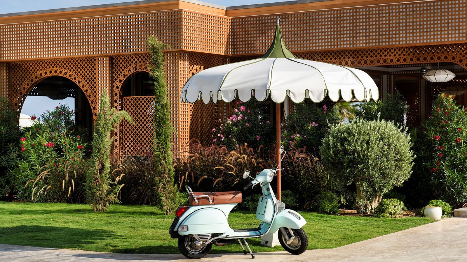 restaurants-riviera-beach-club