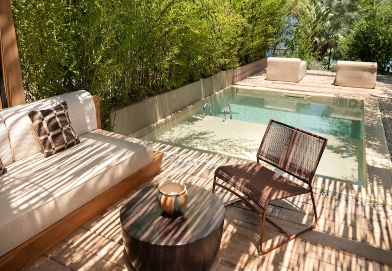 rooms-splendid-terrace-villa