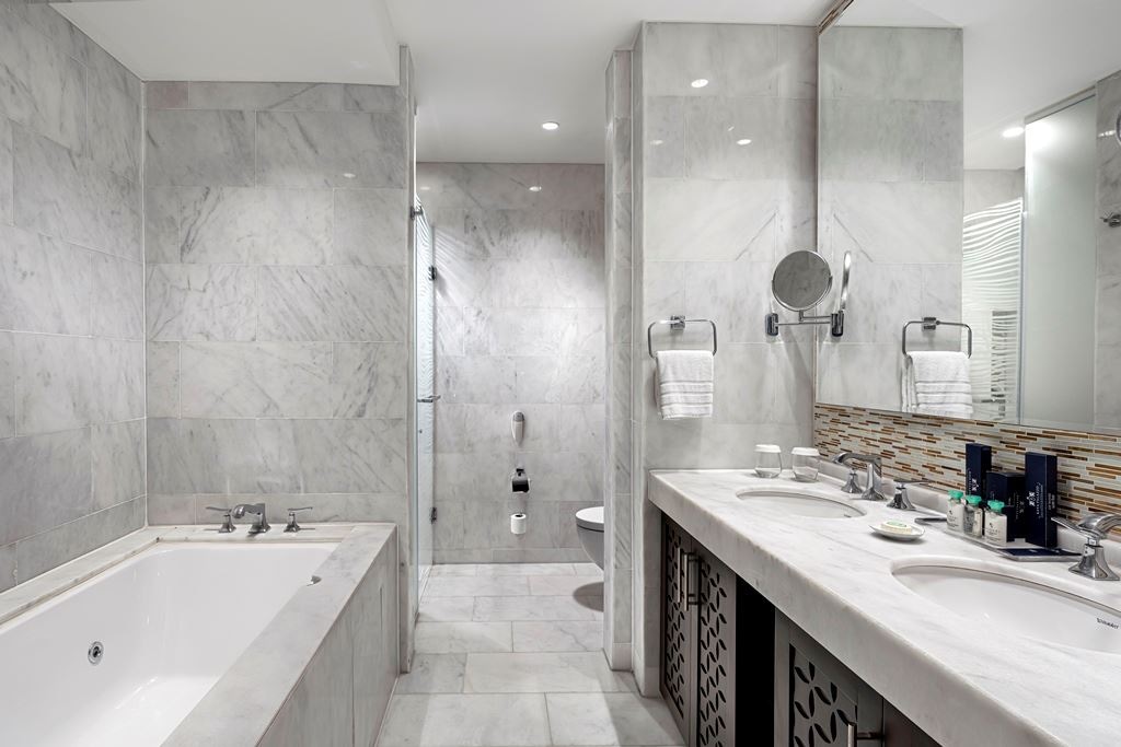 rooms-duplex-swim-up-suite