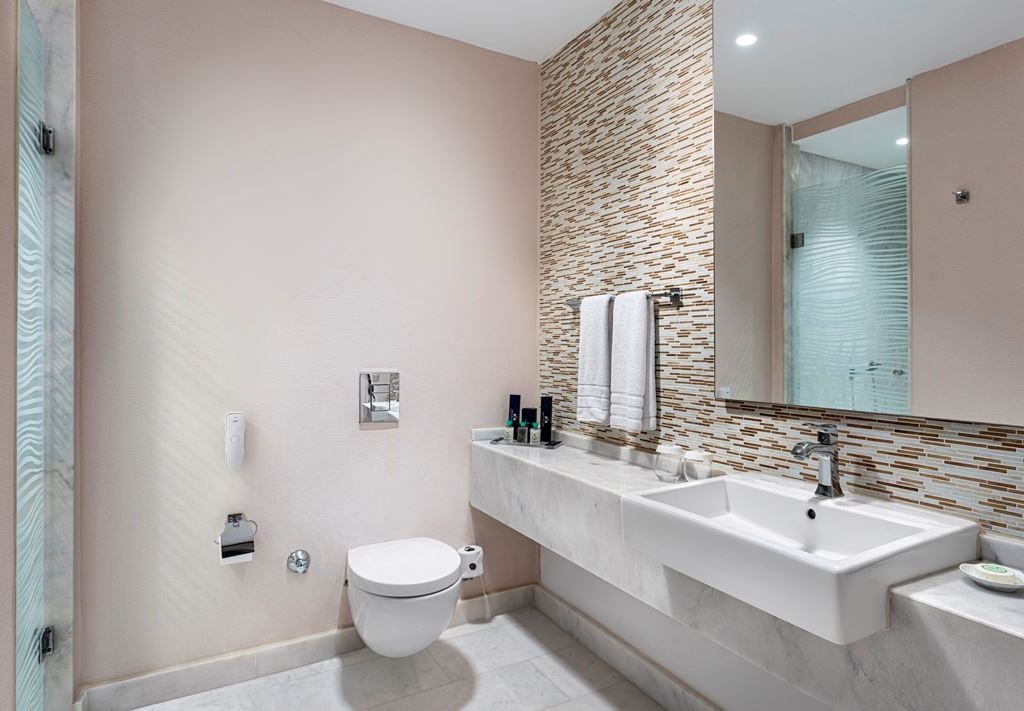 rooms-duplex-swim-up-suite