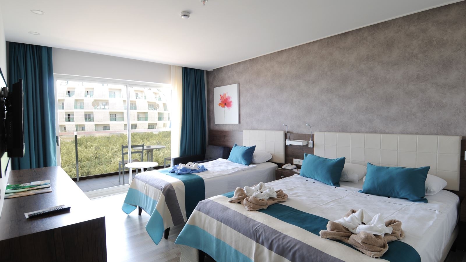rooms-family-room