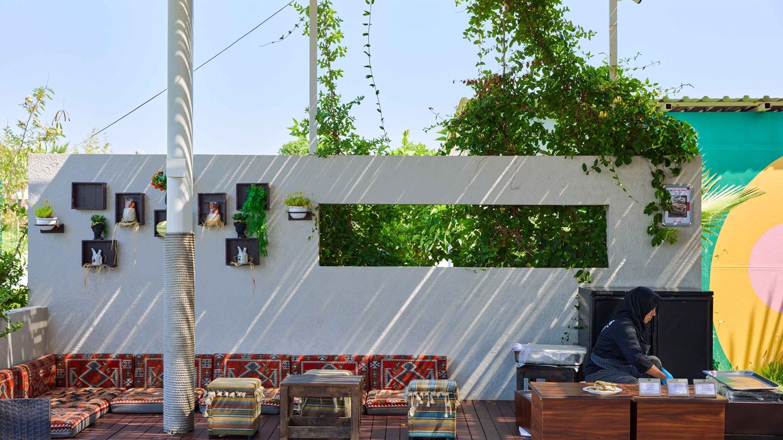 restaurants-beach-food-court