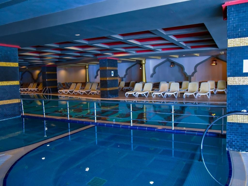 pools-indoor-pool