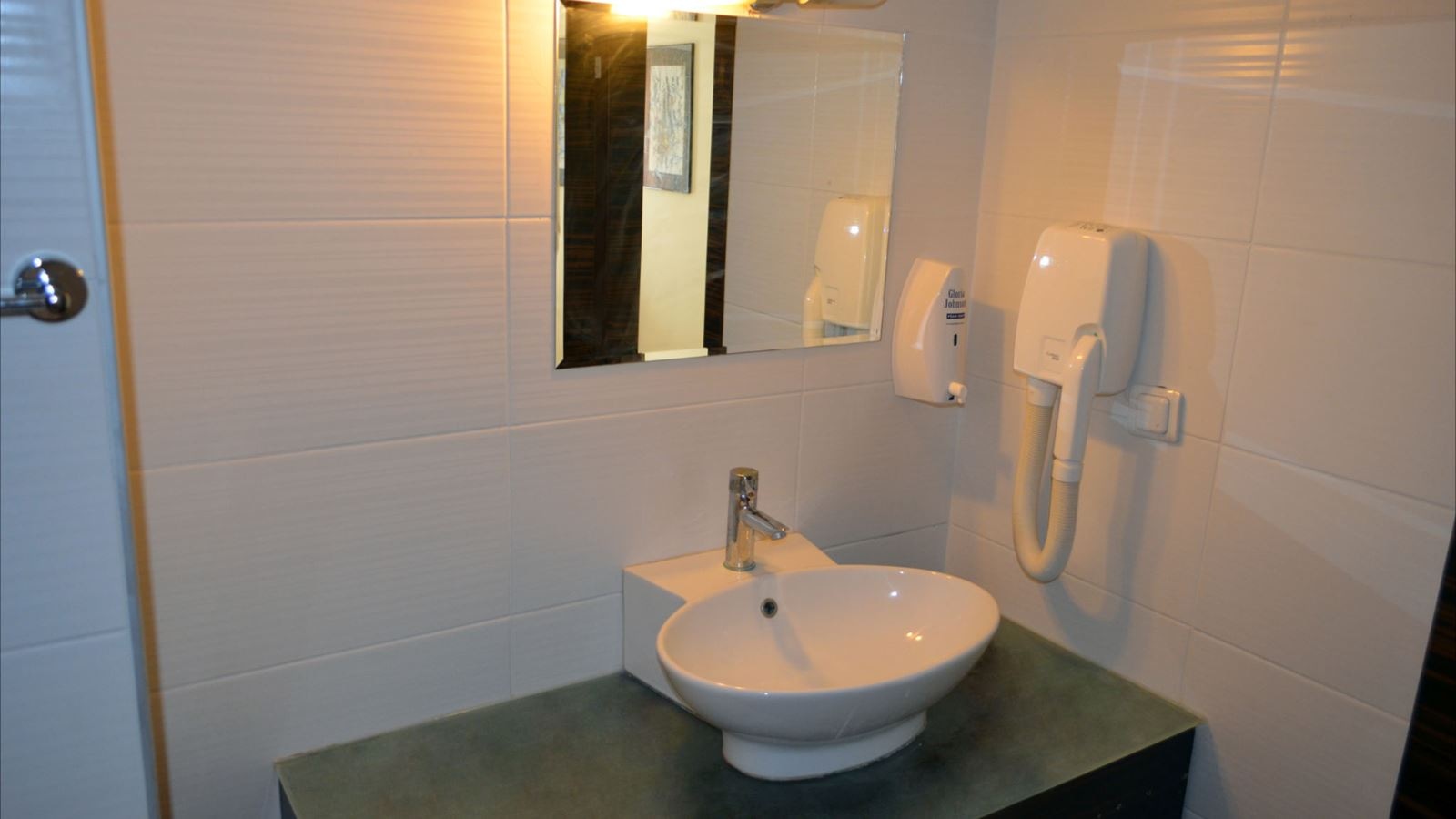 rooms-comfort-room