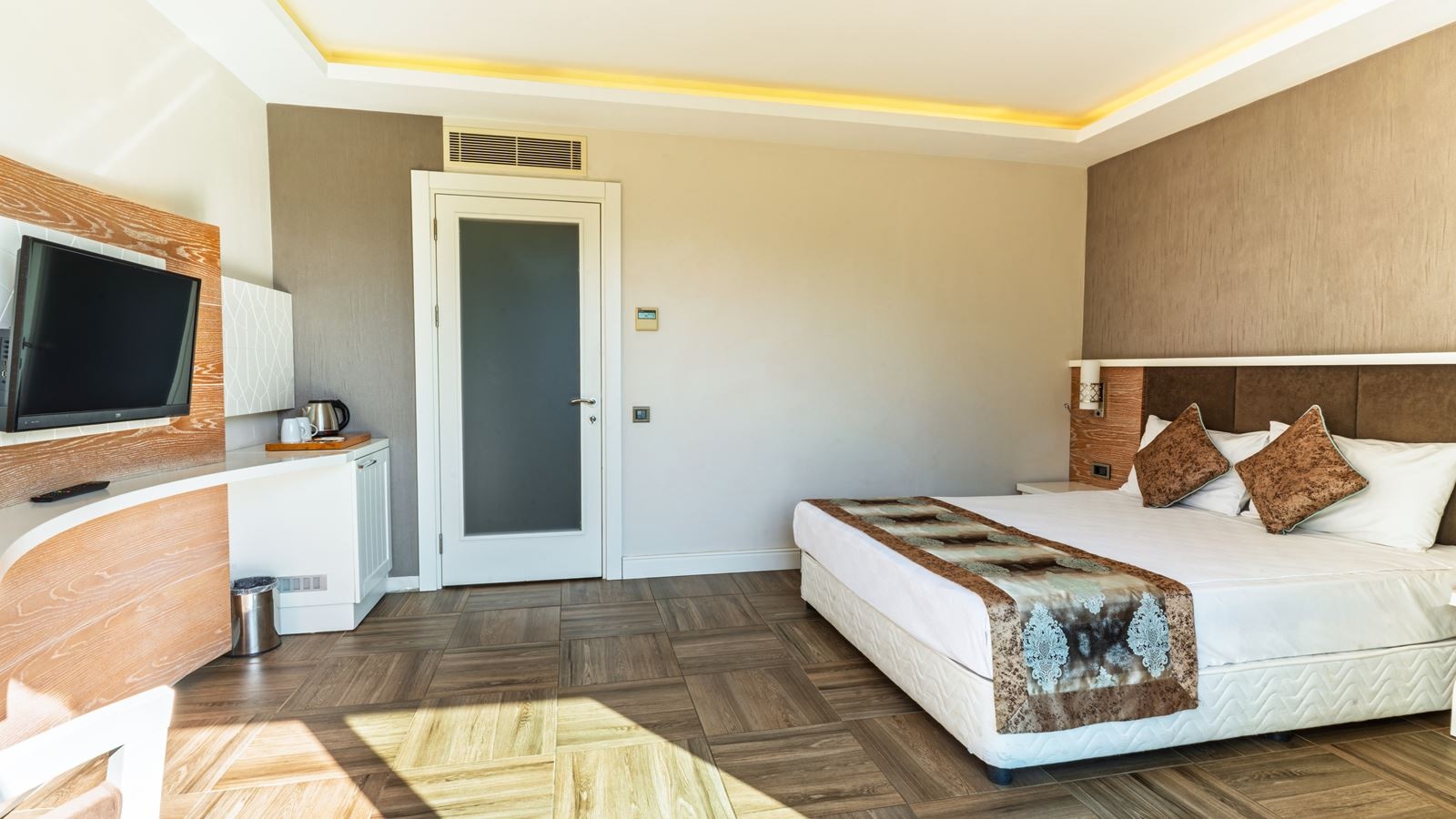 rooms-family-room