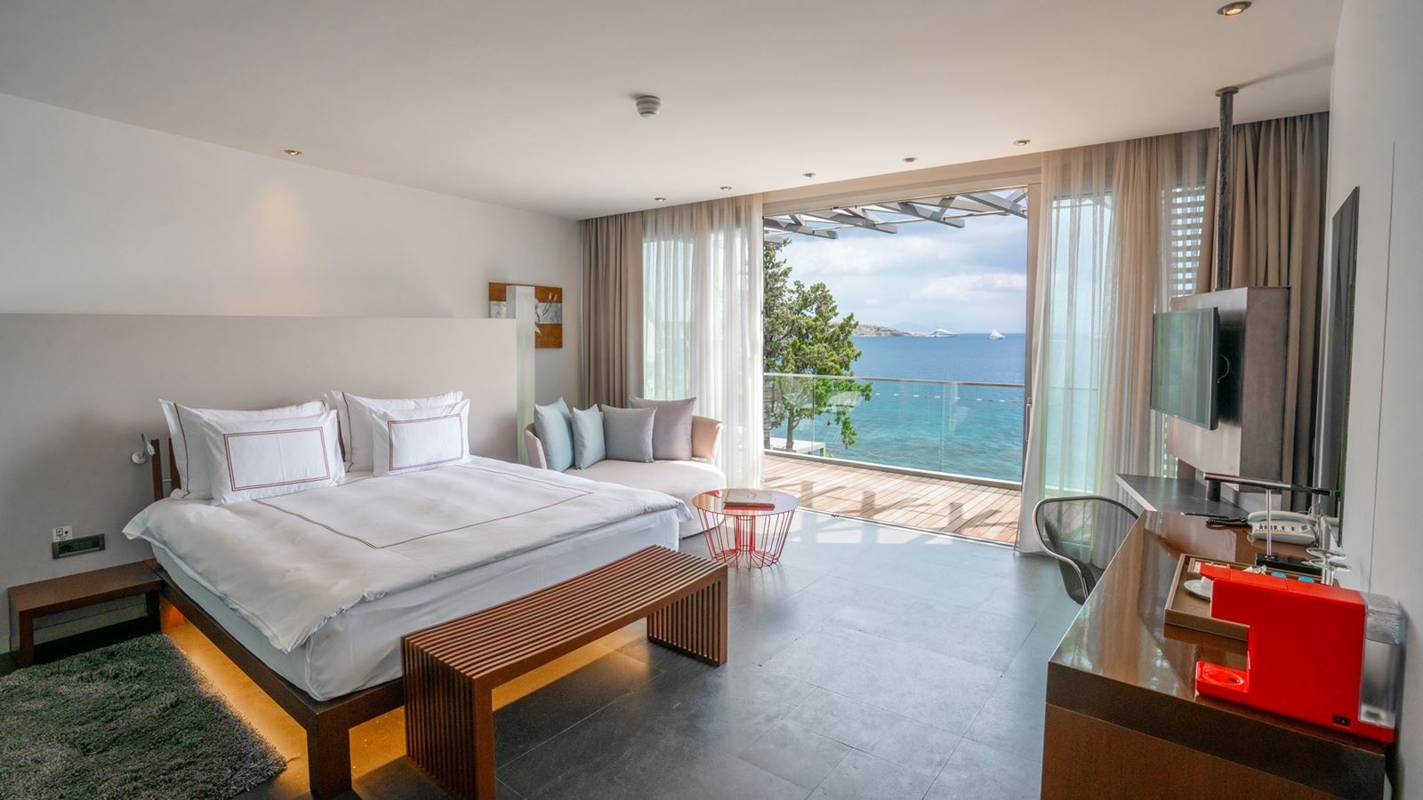 rooms-superior-room