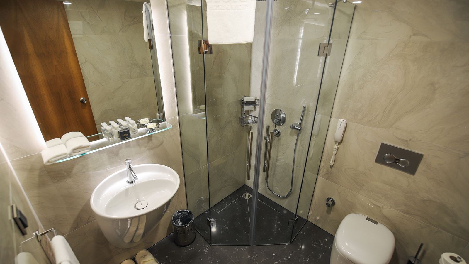 rooms-presidential-villa