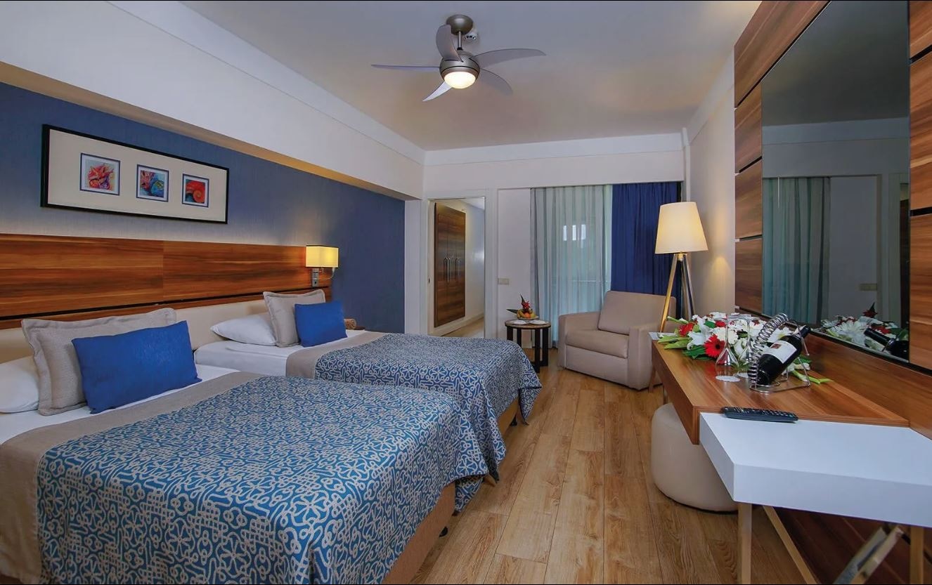 rooms-family-room