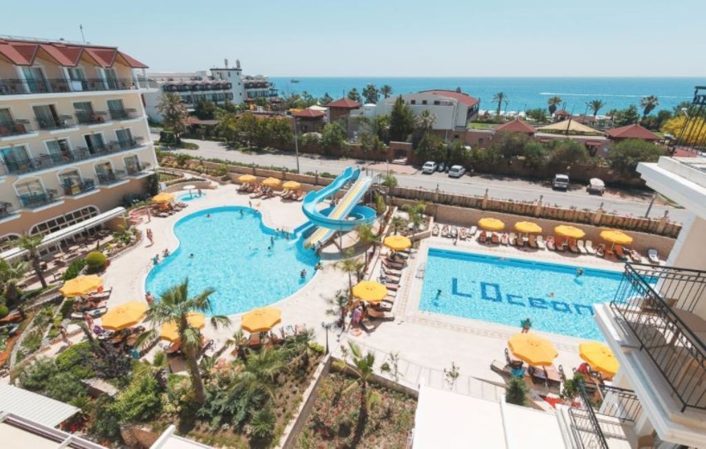 pools-outdoor-pool