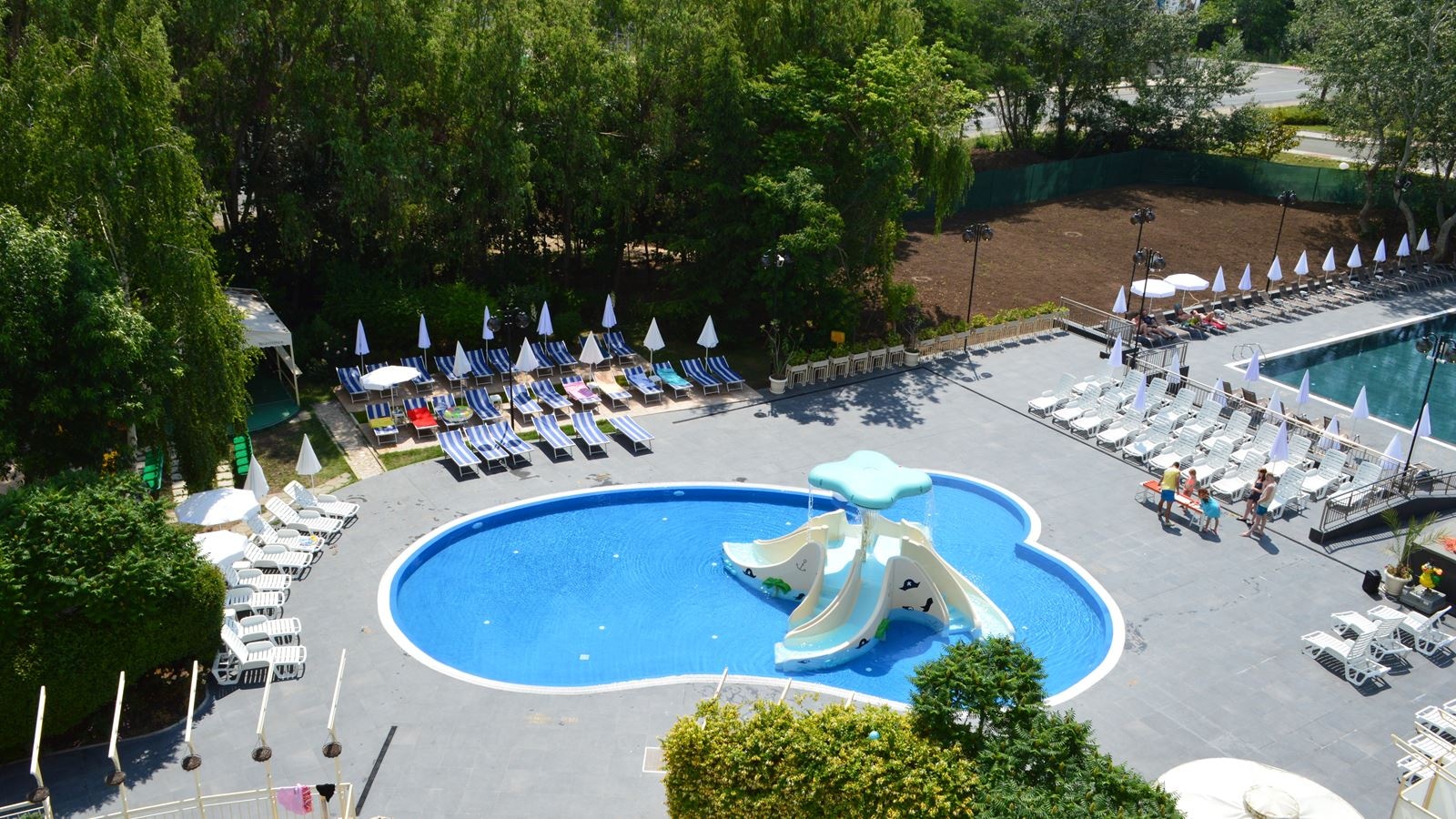 pools-outdoor-pool