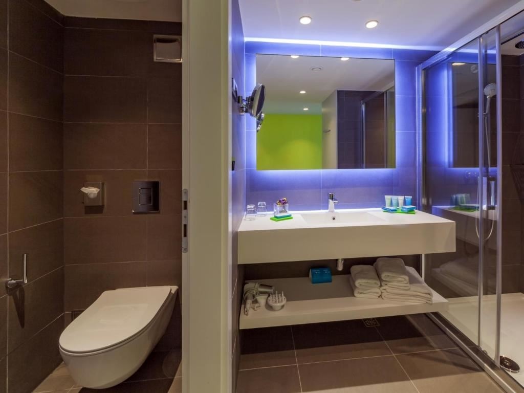 rooms-superior-room-balcony