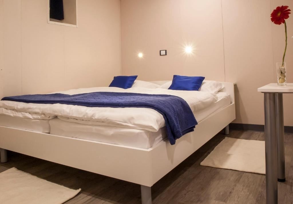 rooms-double-room