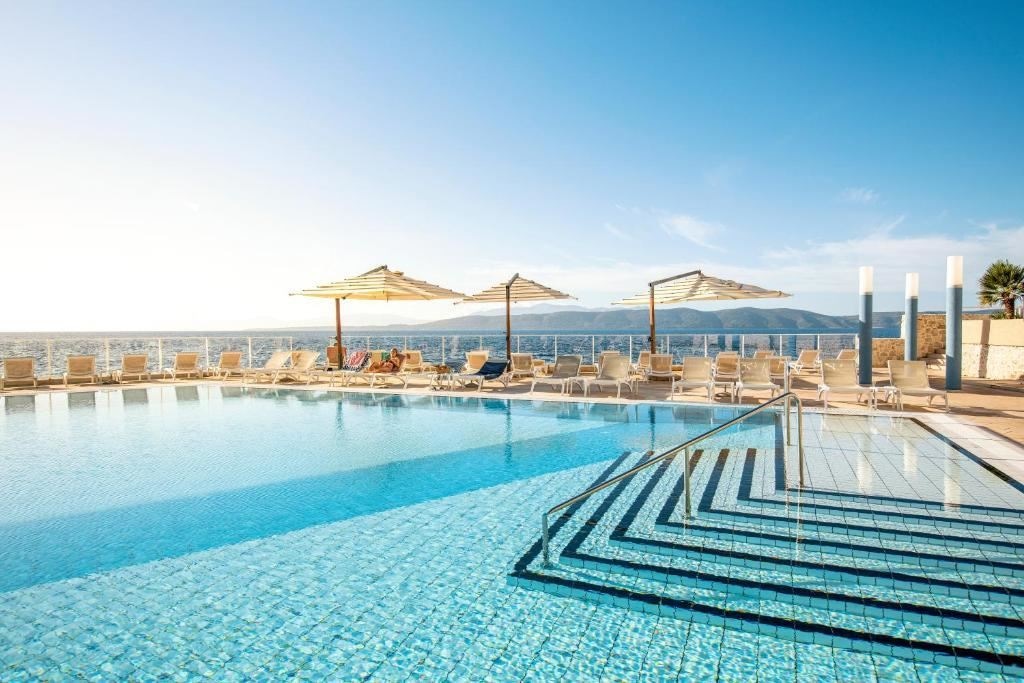 pools-main-building