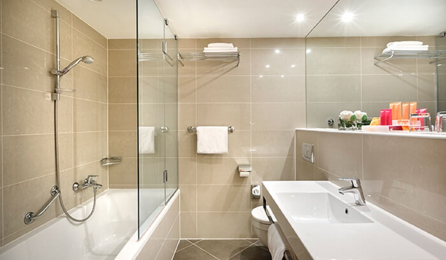 rooms-classic-room
