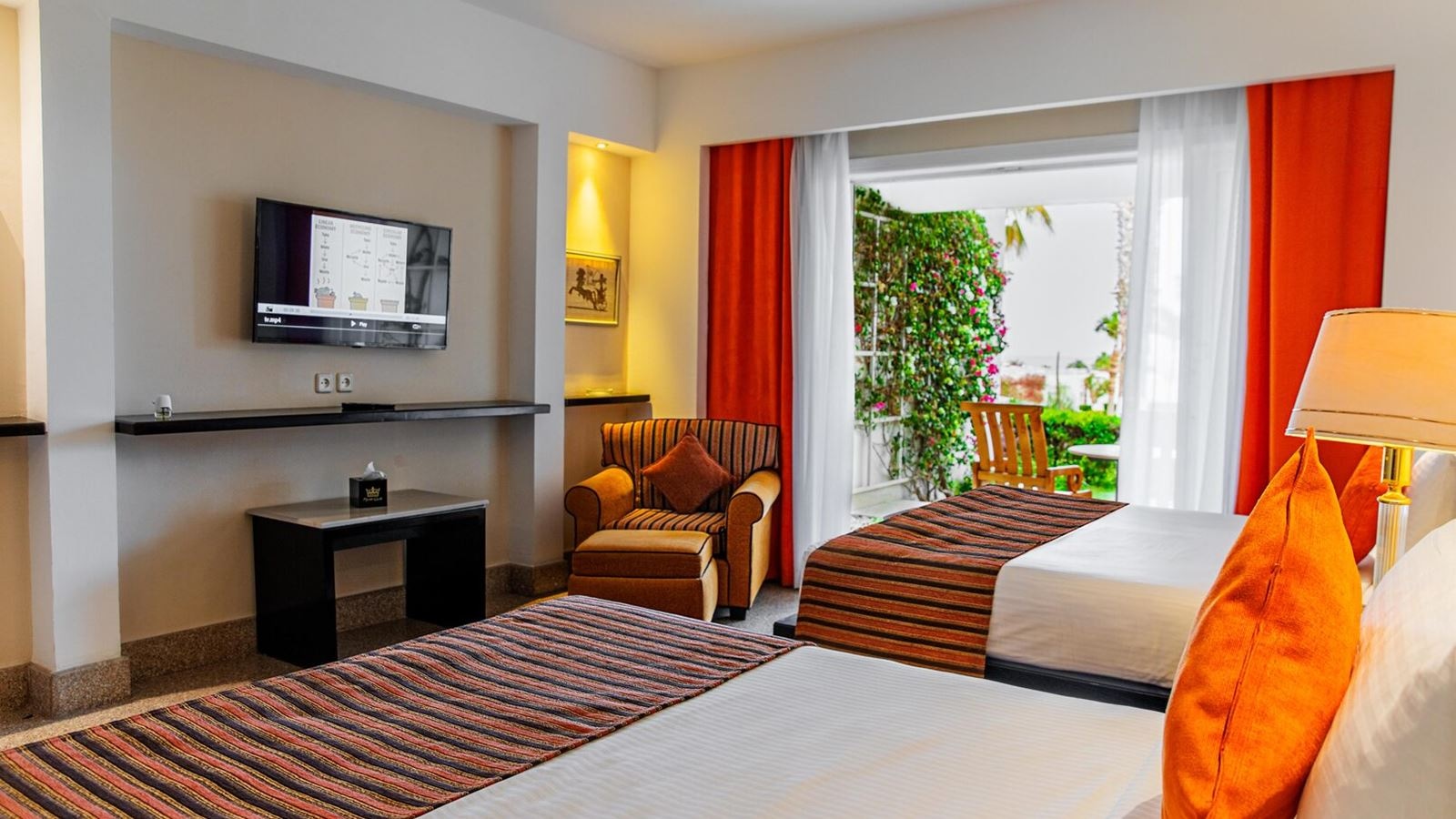 rooms-superior-family-room-2-connected-gv