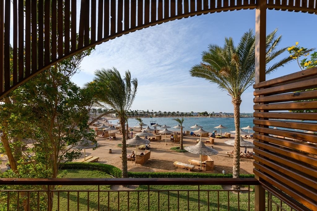 rooms-club-suite-beach-front
