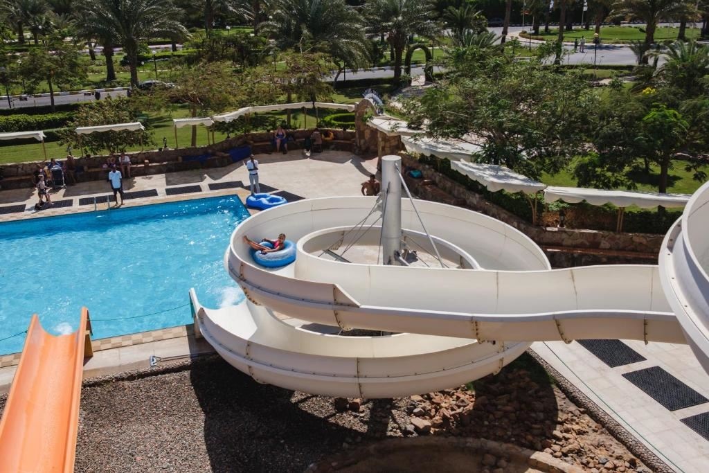 water-park-water-park