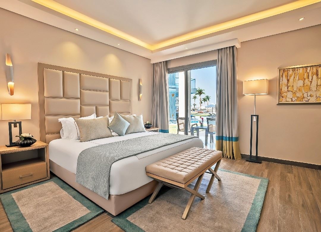 rooms-lagoon-swim-up-suite