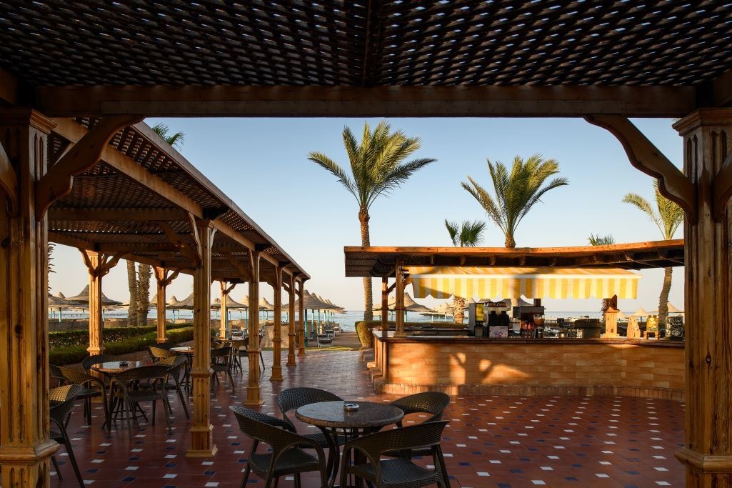 bars-coral-beach-bar