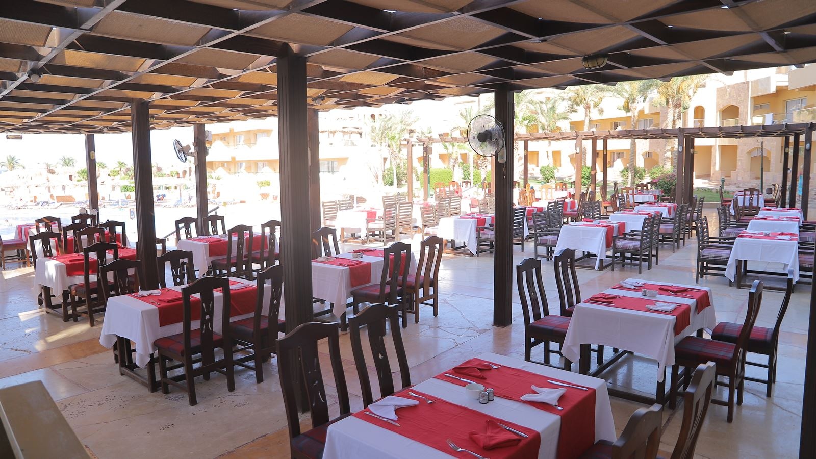 restaurants-sultana-restaurant