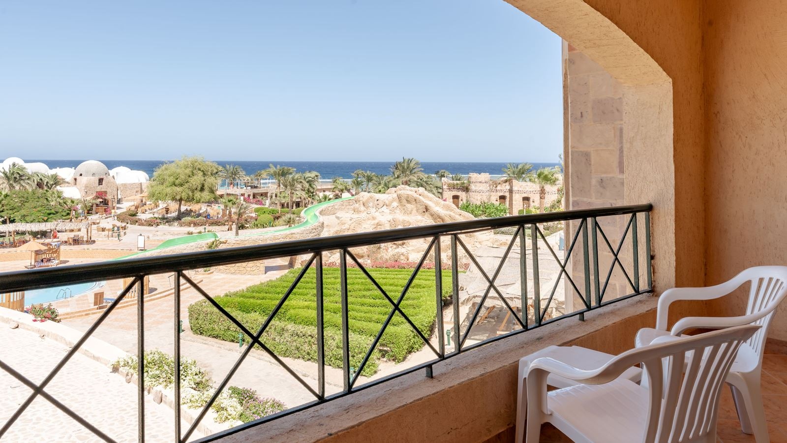 rooms-family-suite--2-interconnection-room-