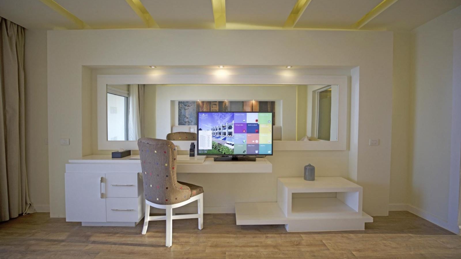 rooms-deluxe-suite