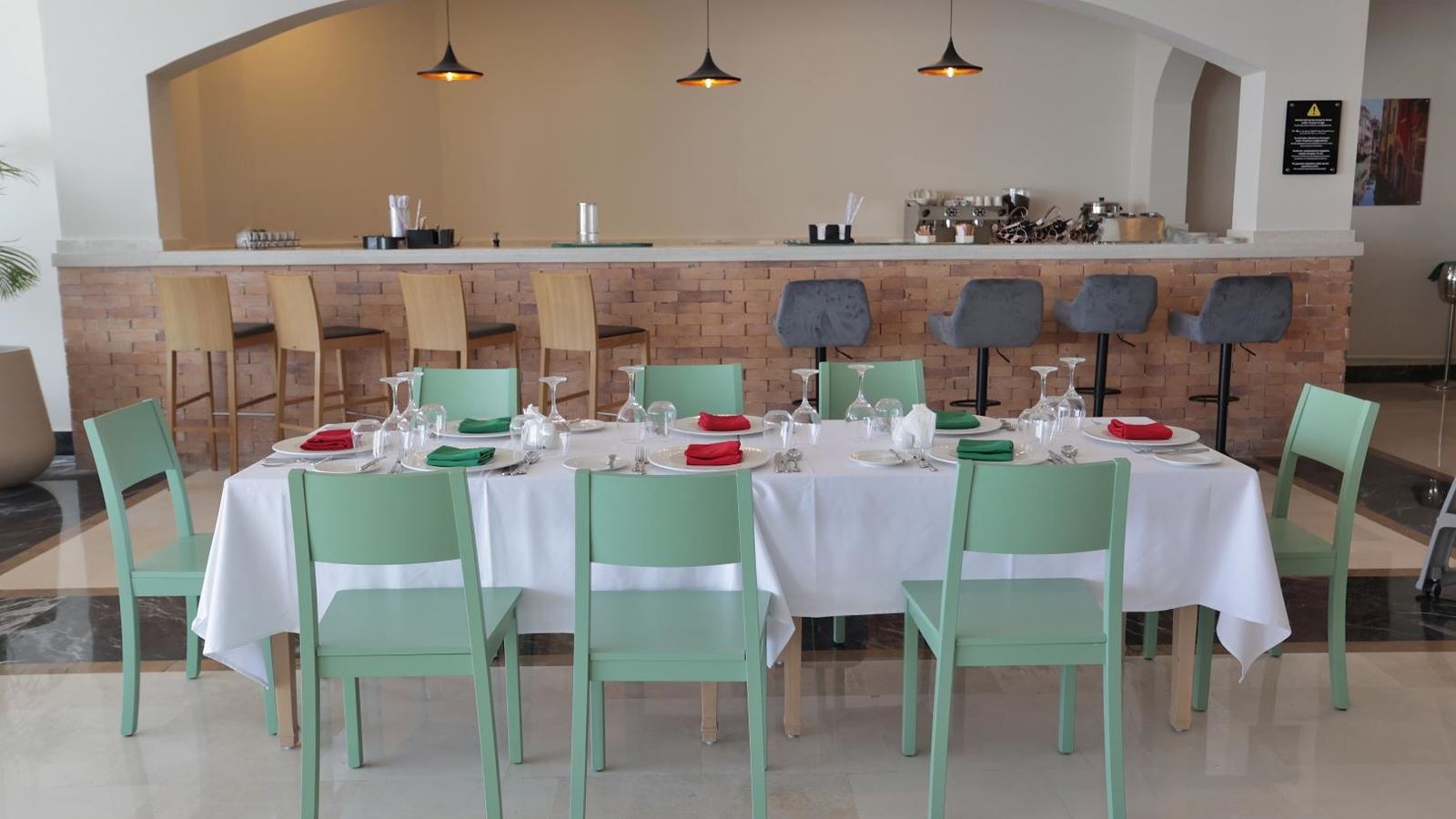 restaurants-malena-restaurant