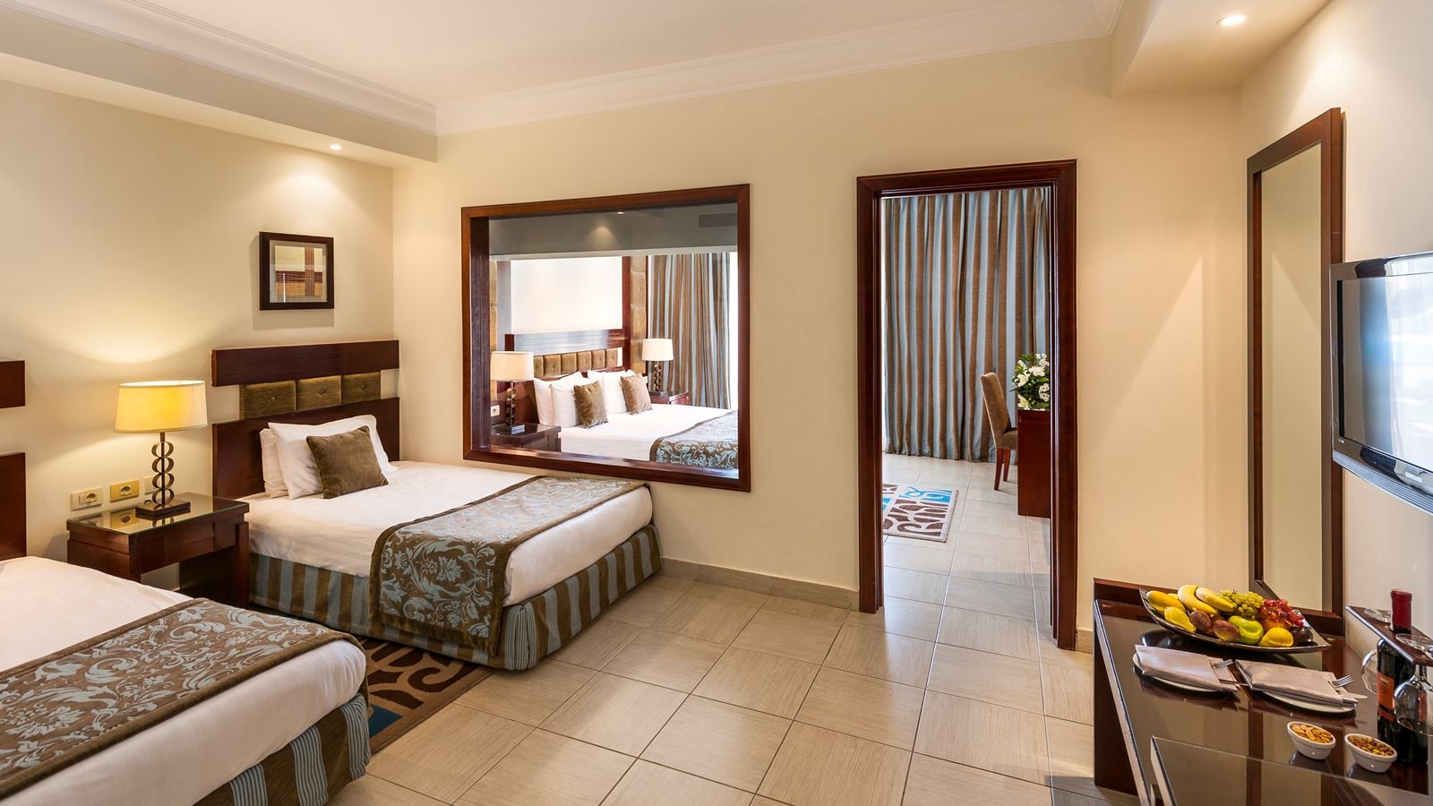 rooms-family-room