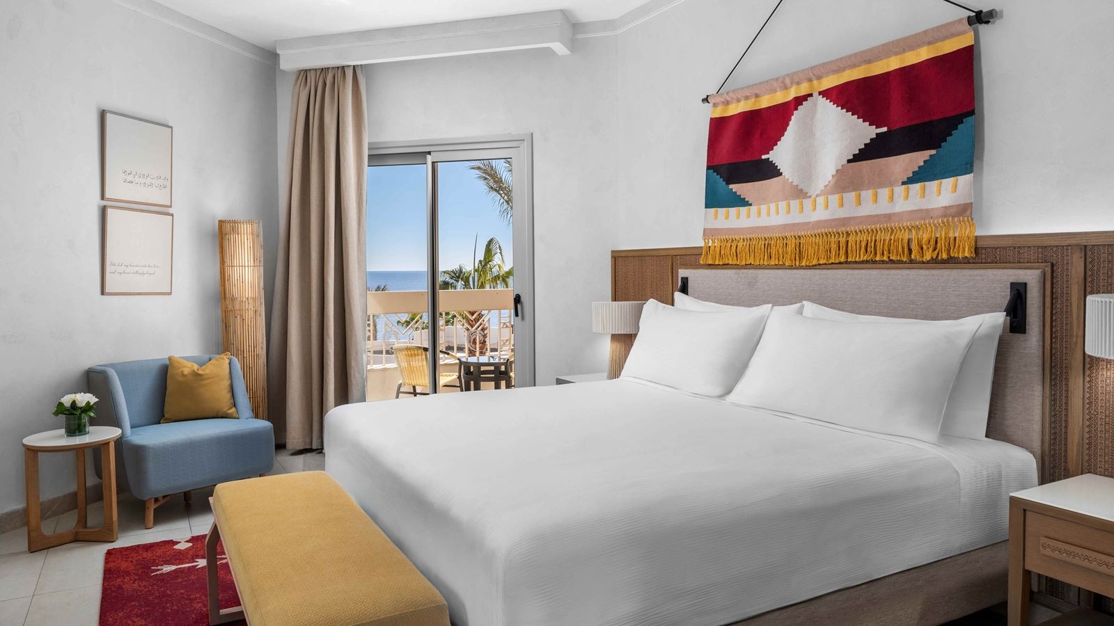 rooms-beachside-grand-premium-room-garden-or-pool-view